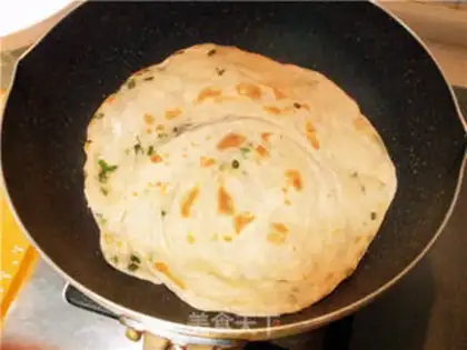 Make Onion cake step 18