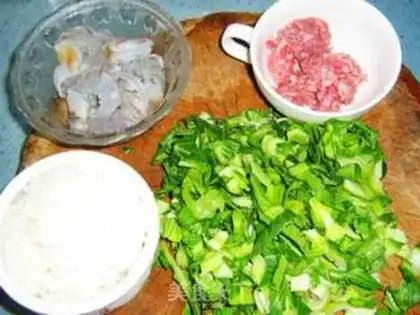Make Shrimp beef fried rice step 1