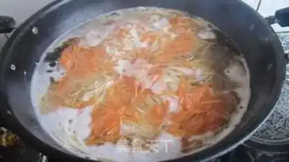 Make Beef gravy noodles step 5