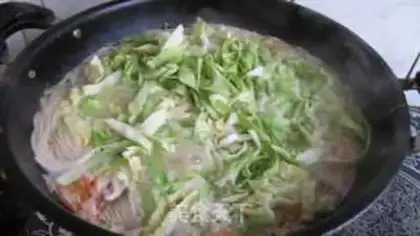 Make Beef gravy noodles step 7