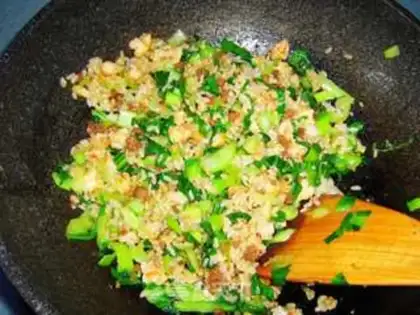 Make Shrimp beef fried rice step 6
