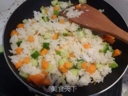 Make Pineapple rice step 7
