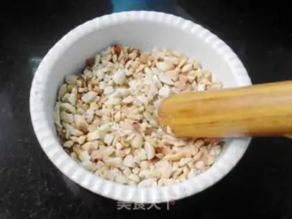 Make Pumpkin peanut balls step 3