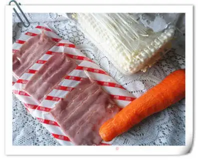 Make Bacon pin vegetable rolls step 0