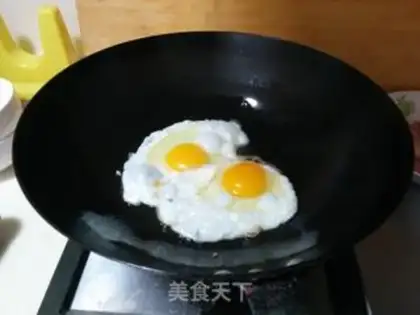 Make Bacon egg cheese sandwich step 0