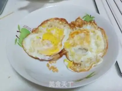 Make Bacon egg cheese sandwich step 1
