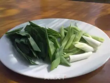 Make Garlic silt step 0