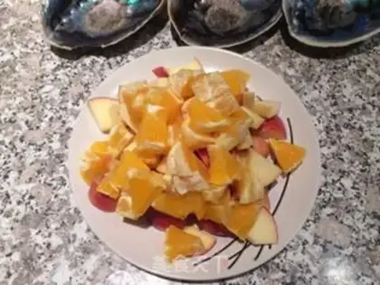Make Honey fruit tea step 1