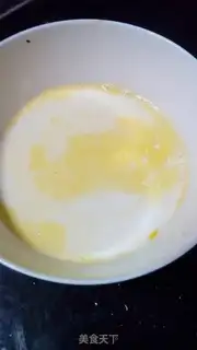 Make Apple milk steamed eggs step 4
