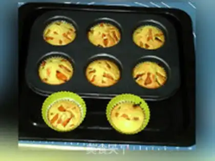 Make Pistachio apricot cake step 13