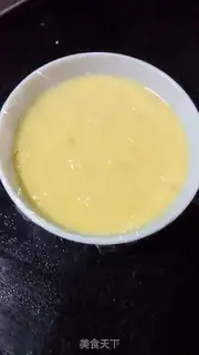 Make Apple milk steamed eggs step 7