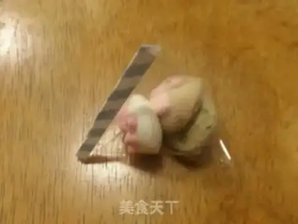 Make Cat claw marshmallows step 19
