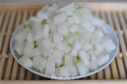 Make pineapple step 1