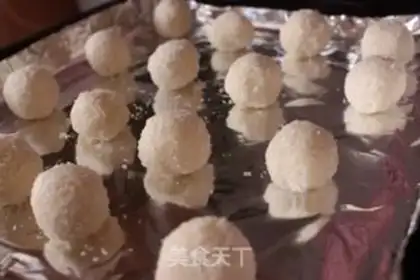 Make Protein coconut ball step 4