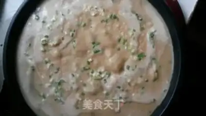 Make Onion onion and egg pancakes step 1