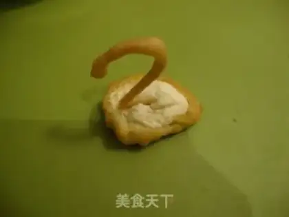 Make Swan puff step 17