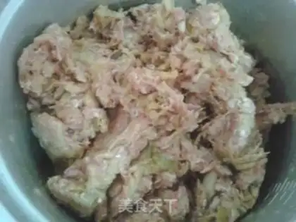 Make Northeast sour pork pie step 4