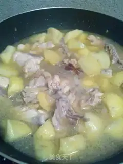 Make Chicken bones and potatoes step 2