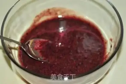 Make Blue cherry rum ice cream step 3