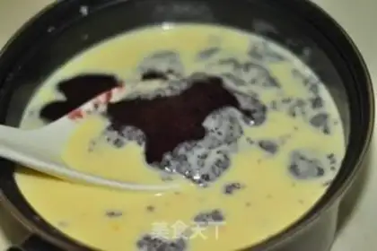 Make Blue cherry rum ice cream step 5