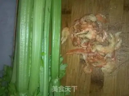 Make Celery shrimp step 0