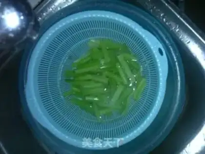 Make Celery shrimp step 4