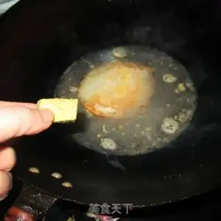 Make Egg curry noodles step 3