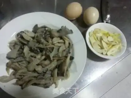 Make Eggs step 0