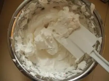 Make Cream cream daisies step 3