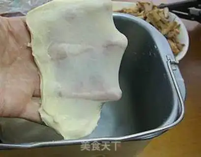 Make Bacon cheese pine buns step 1