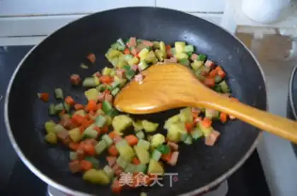 Make Pineapple rice step 5