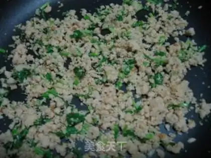 Make Fried peanut pine step 3