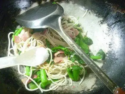 Make Bacon noodle step 8