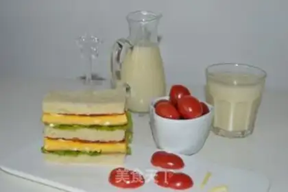 Make Bacon egg sandwich step 11