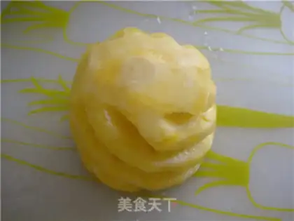 Make Milk and pineapple step 1