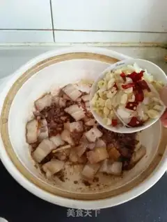 Make Taiwan halogen rice step 5
