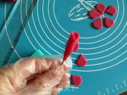 Make Rolling sugar cake step 30