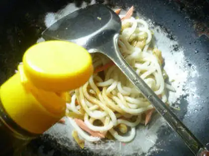 Make Squeeze the ham and the noodles step 4
