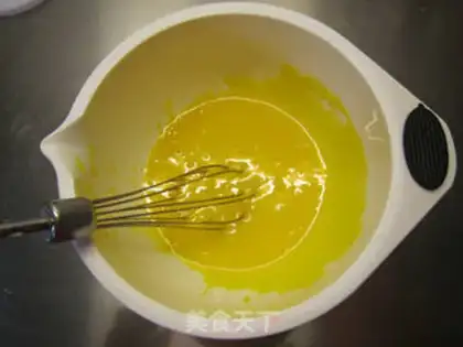 Make Coconut Crown Chi Fung step 4