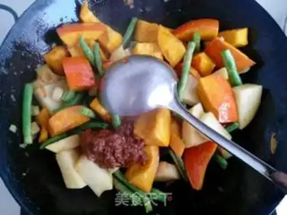 Make Pumpkin stew potatoes step 7