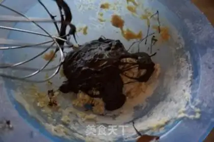 Make Chocolate lace cake step 4