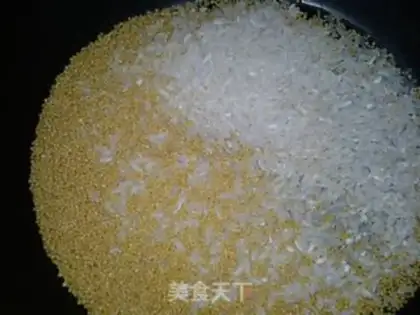 Make Feeding rice porridge step 1