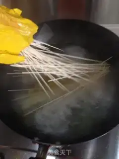 Make Soy sauce, noodle step 3