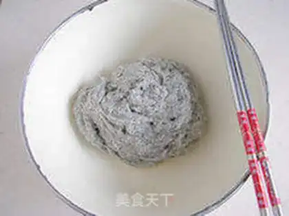 Make One-key black sesame toast step 1