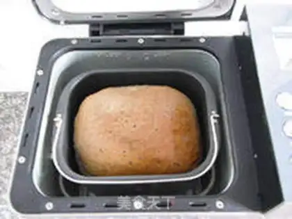 Make One-key black sesame toast step 5