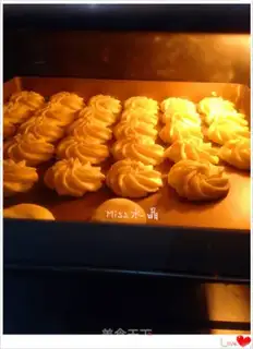 Make Vanilla cookies step 6