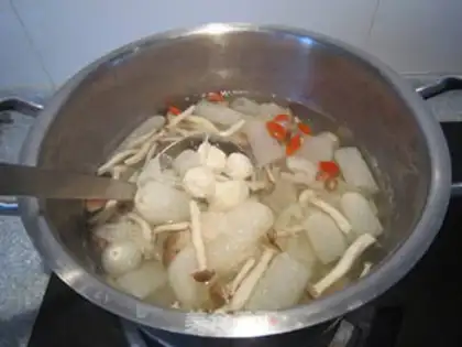 Make Pumpkin chicken meatball soup step 14