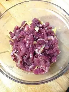 Make Cream pepper beef step 2