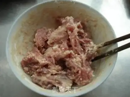 Make Old pineapple meat step 1