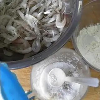 Make Fried shrimp step 0